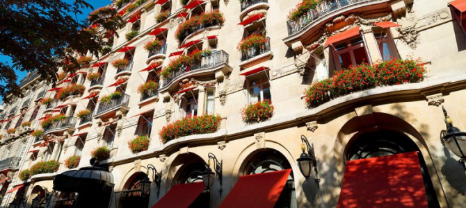 Top 5 Romantic Luxury Hotel Breaks Top 5 Romantic Luxury Hotel Breaks