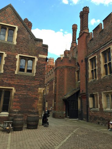 hampton court palace